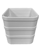 Ein Set aus drei weißen Wandadaptern, die übereinander gestapelt in einer vertikalen Ansicht dargestellt sind.