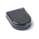 Der 14 Tage dauernde automatische Fischfutterautomat ist für den Einsatz mit Aquarien mit geschlossenem Deckel geeignet, auf weißem Hintergrund