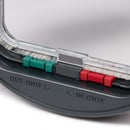 Eine Nahaufnahme der Unterseite der grauen Cat Mate-Katzenklappe, die die roten und grünen manuellen Verriegelungen sowie die Beschriftungen ‚nur raus‘ und ‚nur rein‘ mit Richtungspfeilen daneben auf weißem Hintergrund zeigt.