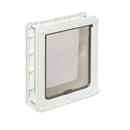 Seitenansicht der weißen Haustiertür für mittelgroße Hunde mit transparenter Klappe, wetterfester Bürste und Magnetverschluss