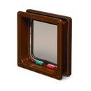 Eine Seitenansicht der Rückseite der braunen Katzenklappe, die die roten und grünen manuellen Schlösser und eine durchsichtige Klappe mit Magnetverschluss zeigt