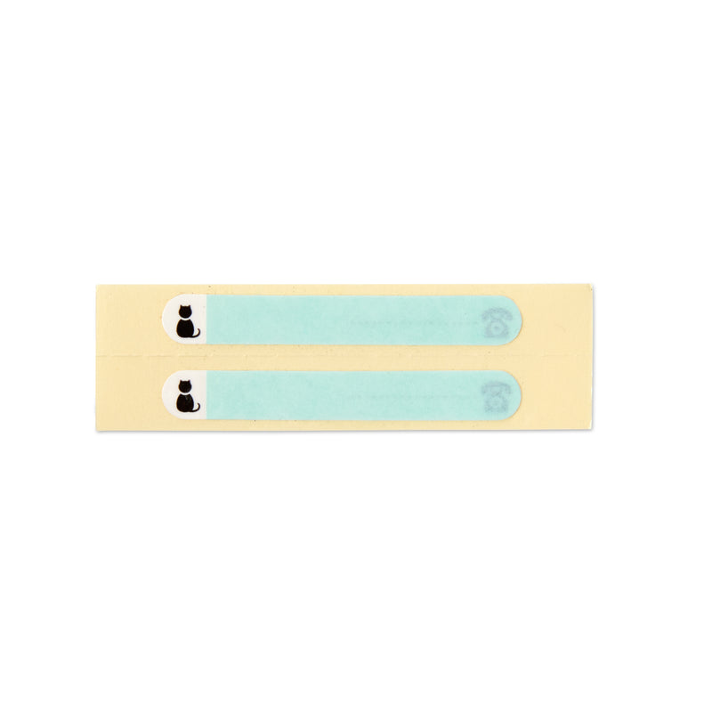 Das Set aus zwei Namensschild-Detailseiten, die auf die magnetischen Halsbandscheiben geklebt werden können, um ein doppeltes magnetisches Halsbandschild und ein herkömmliches Identifikationsschild zu bilden